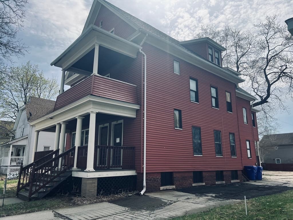 157-159 Lebanon St, Springfield MA 01109 photo 3