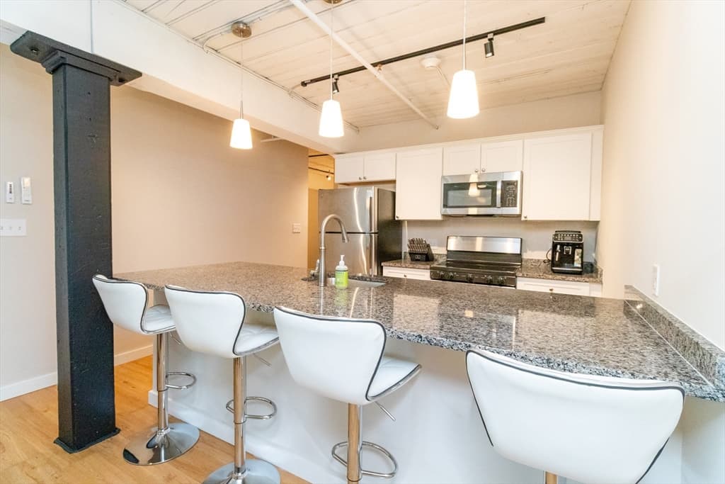 55 Sterling St # 205, Clinton MA 01510 photo 4