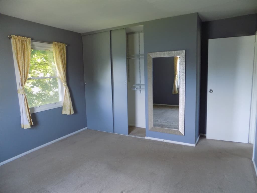 4 South Richard St, Milford MA 01757 photo 13