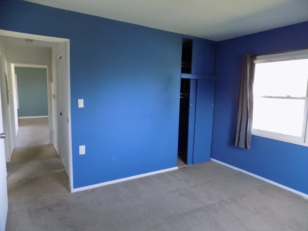 4 South Richard St, Milford MA 01757 photo 10