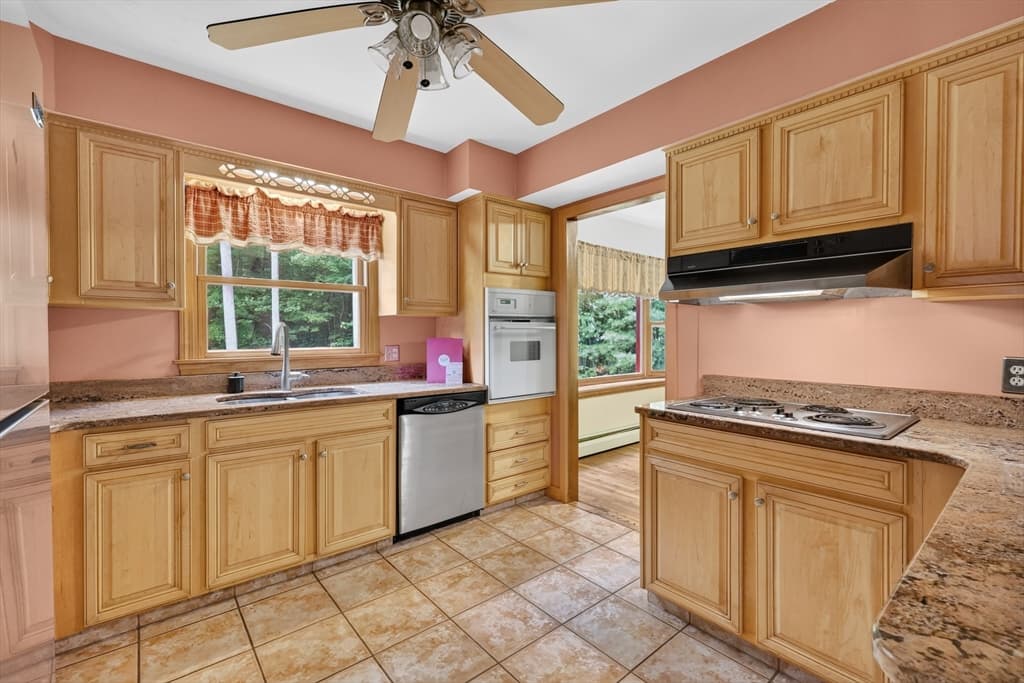 63 Forge Rd, Freetown MA 02702 photo 4