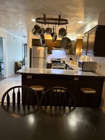 777 New Plainville Rd, New Bedford MA 02747 photo 2