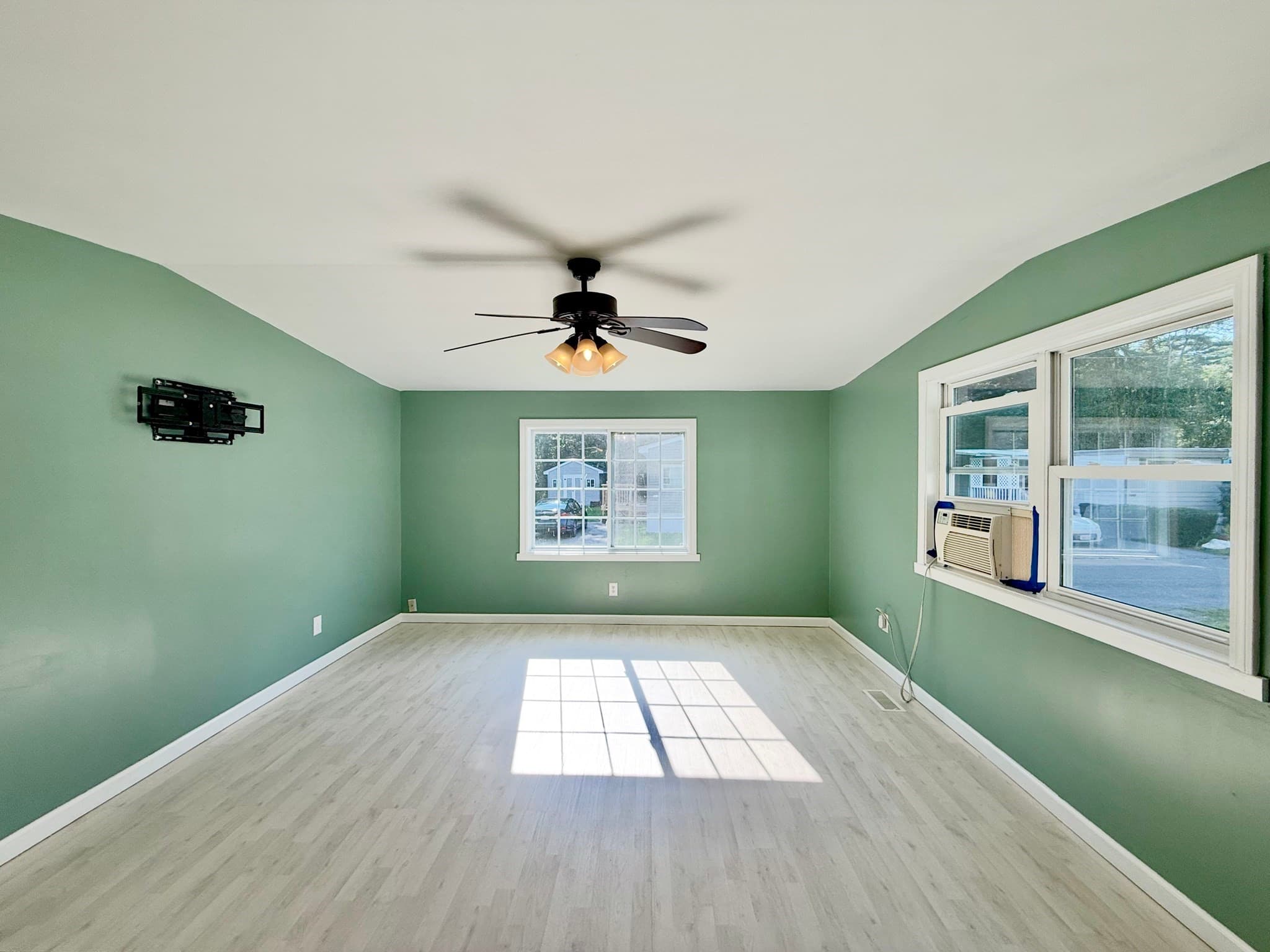 Mobile Home at 51 Monson Turnpike Rd # 1049, Ware MA 01082, photo 4 of 23