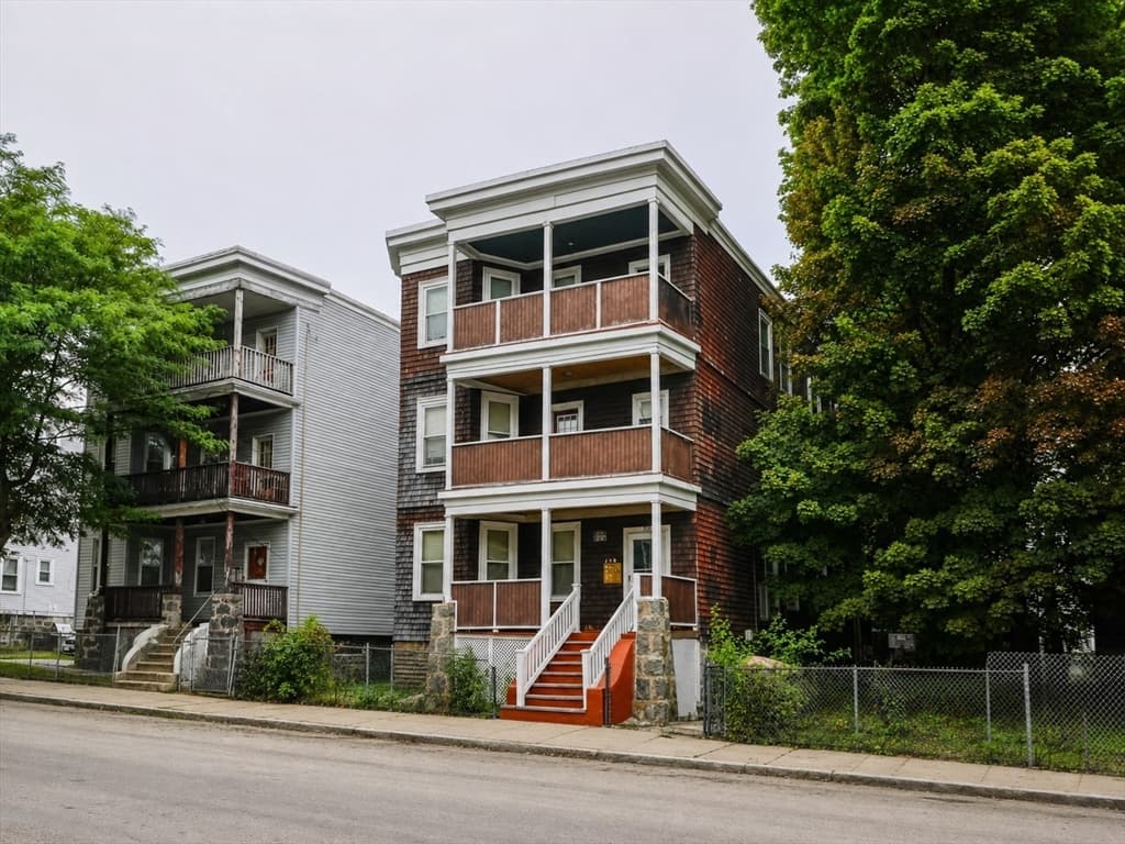 29 Wildwood St, Boston MA 02124 photo 2