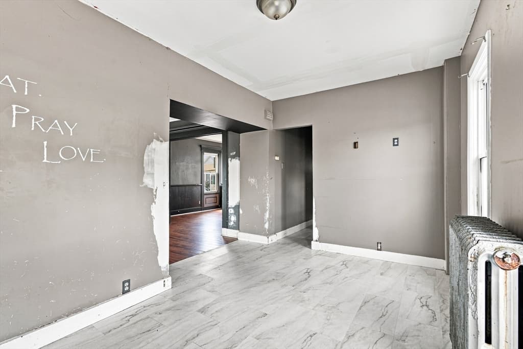 294 Weld St, New Bedford MA 02740 photo 7