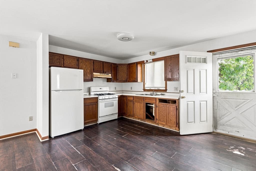 294 Weld St, New Bedford MA 02740 photo 31