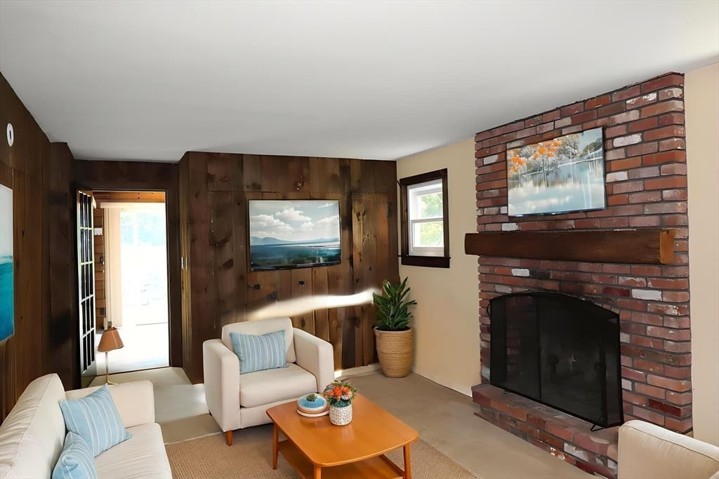 55 Franklin St, West Boylston MA 01583 photo 6
