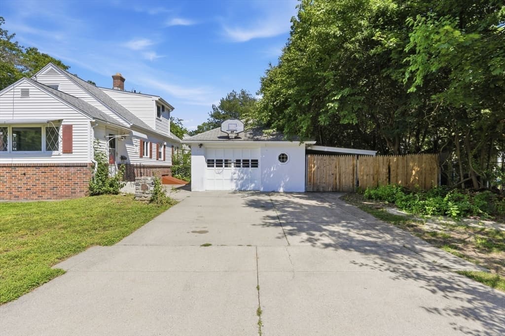 22 Dartmouth St, South Hadley MA 01075 photo 38