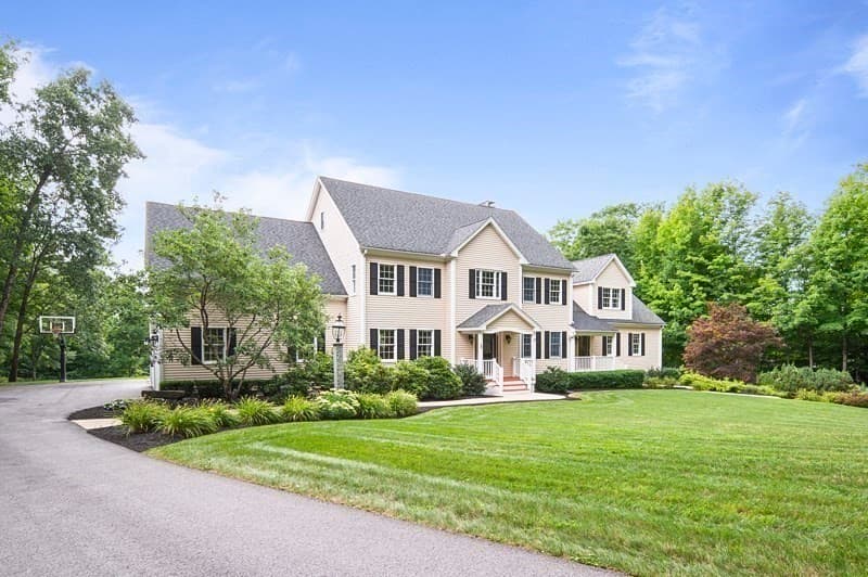 Single Family Residence at 139 Highland St, Townsend MA 01469, Townsend, photo 2 of 42