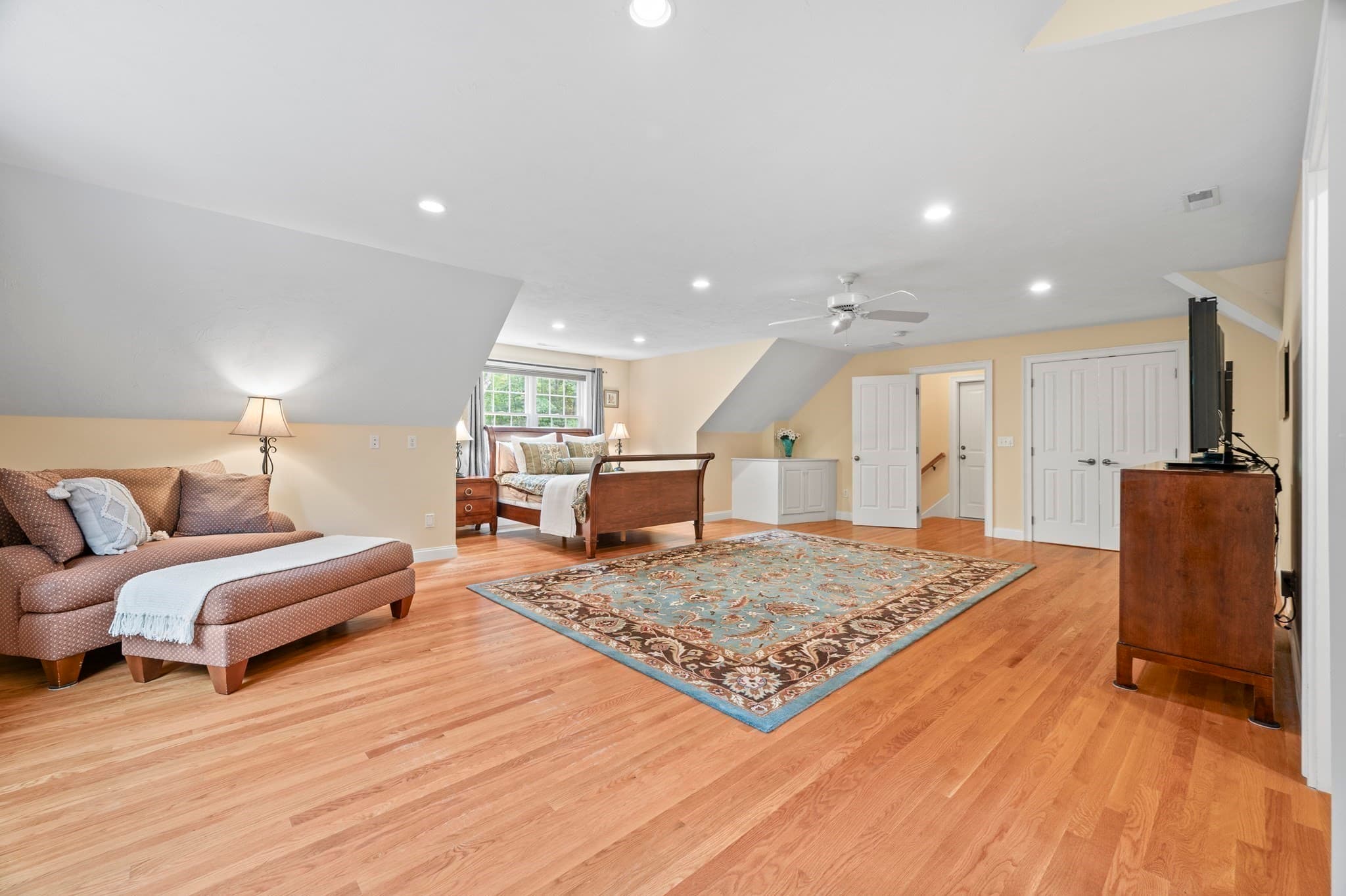 Single Family Residence at 139 Highland St, Townsend MA 01469, Townsend, photo 17 of 42