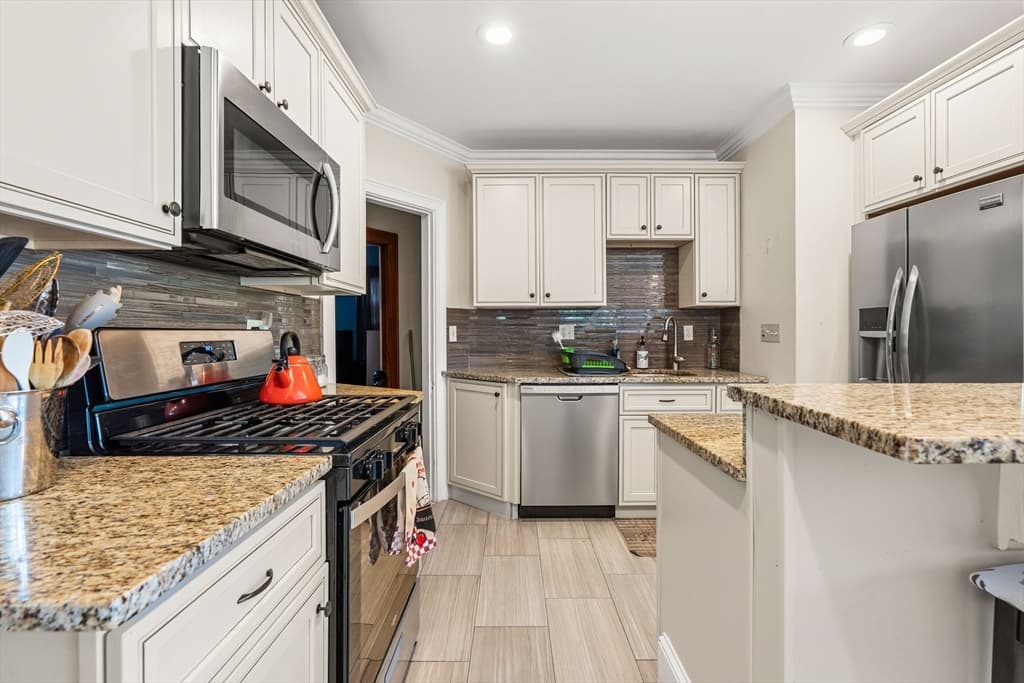 16 Frost Ave # 2, Boston MA 02122 photo 2