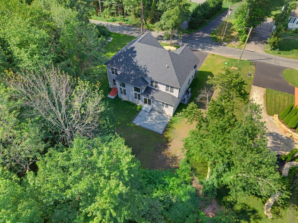 457 Walnut St, Shrewsbury MA 01545 photo 2
