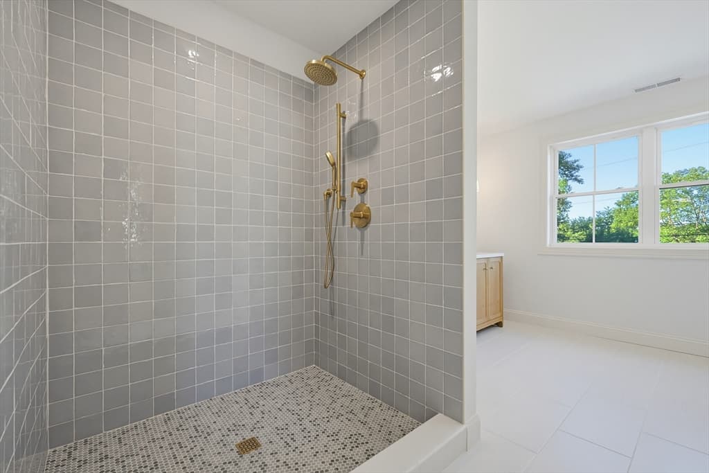 457 Walnut St, Shrewsbury MA 01545 photo 22