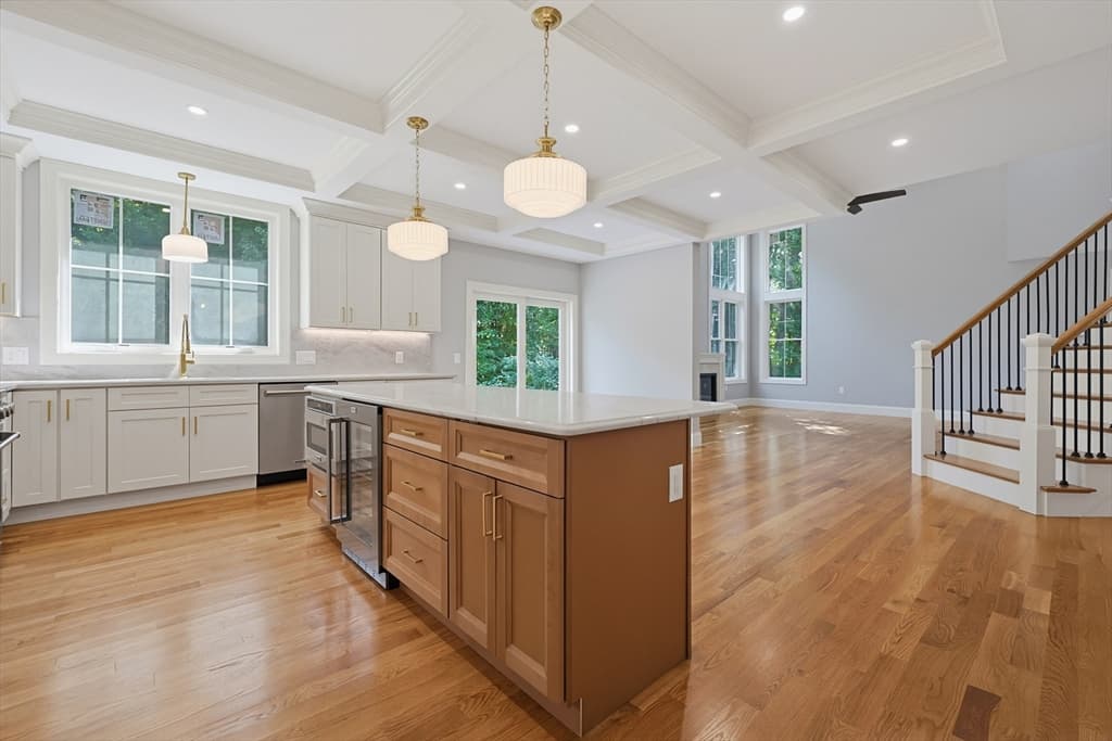 457 Walnut St, Shrewsbury MA 01545 photo 7