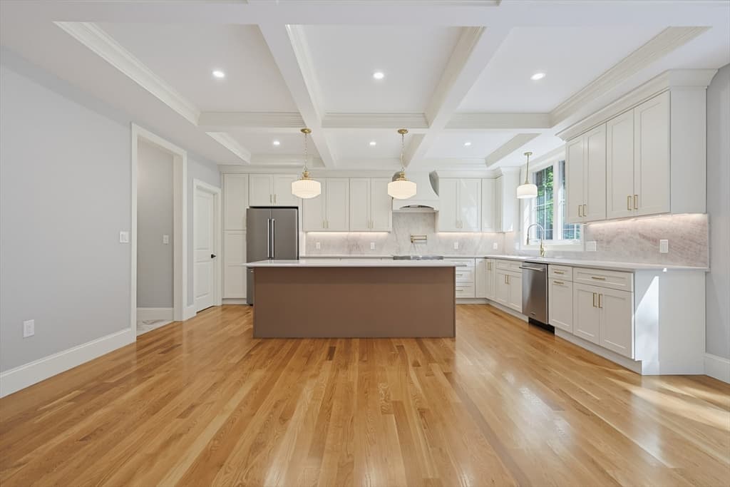 457 Walnut St, Shrewsbury MA 01545 photo 5