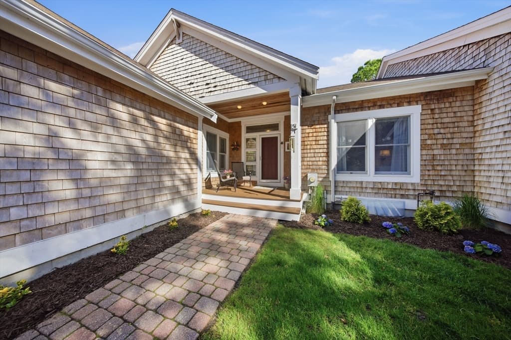 51 Forest Edge, Plymouth MA 02360 photo 2
