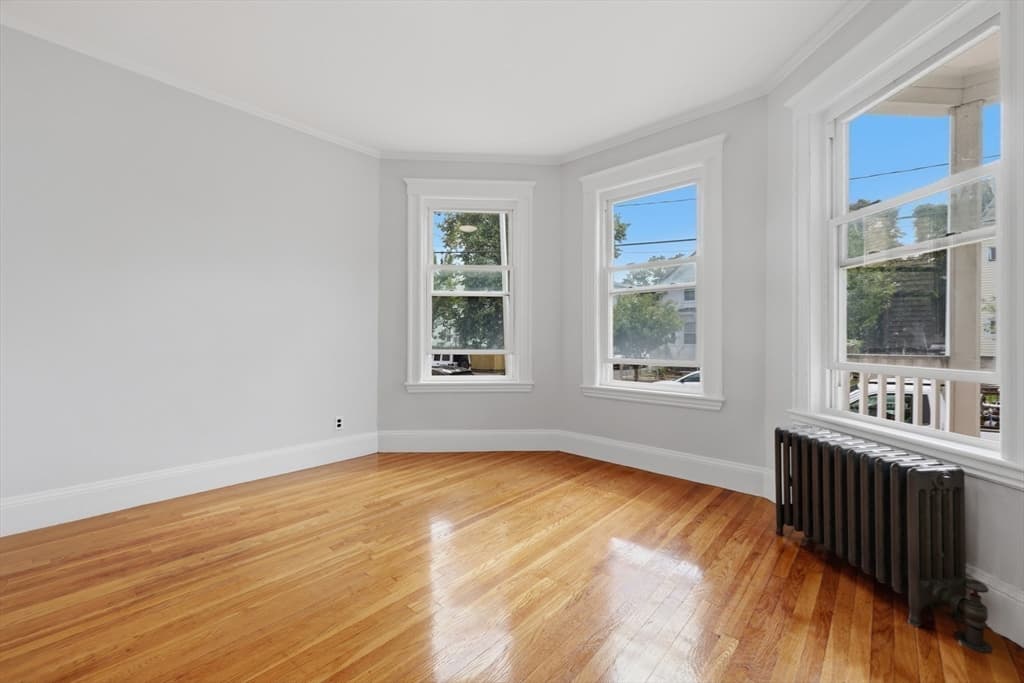 71 Harwood St, Lynn MA 01902 photo 9