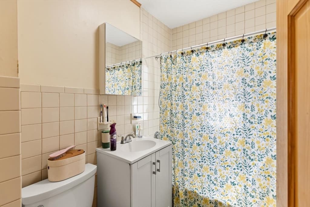 110 W Adams St, Somerville MA 02144 photo 17
