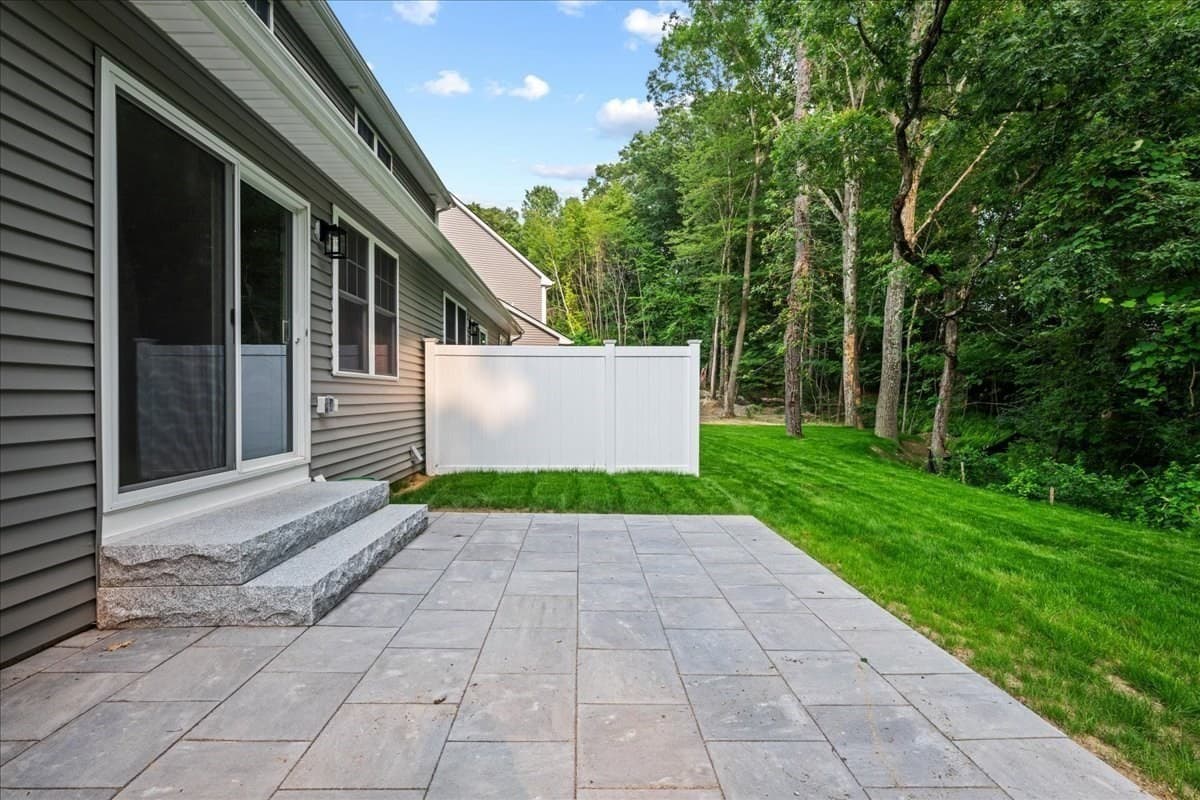 Condominium at 25 Vinal St. # 28, Auburn MA 01501, Auburn, photo 27 of 41