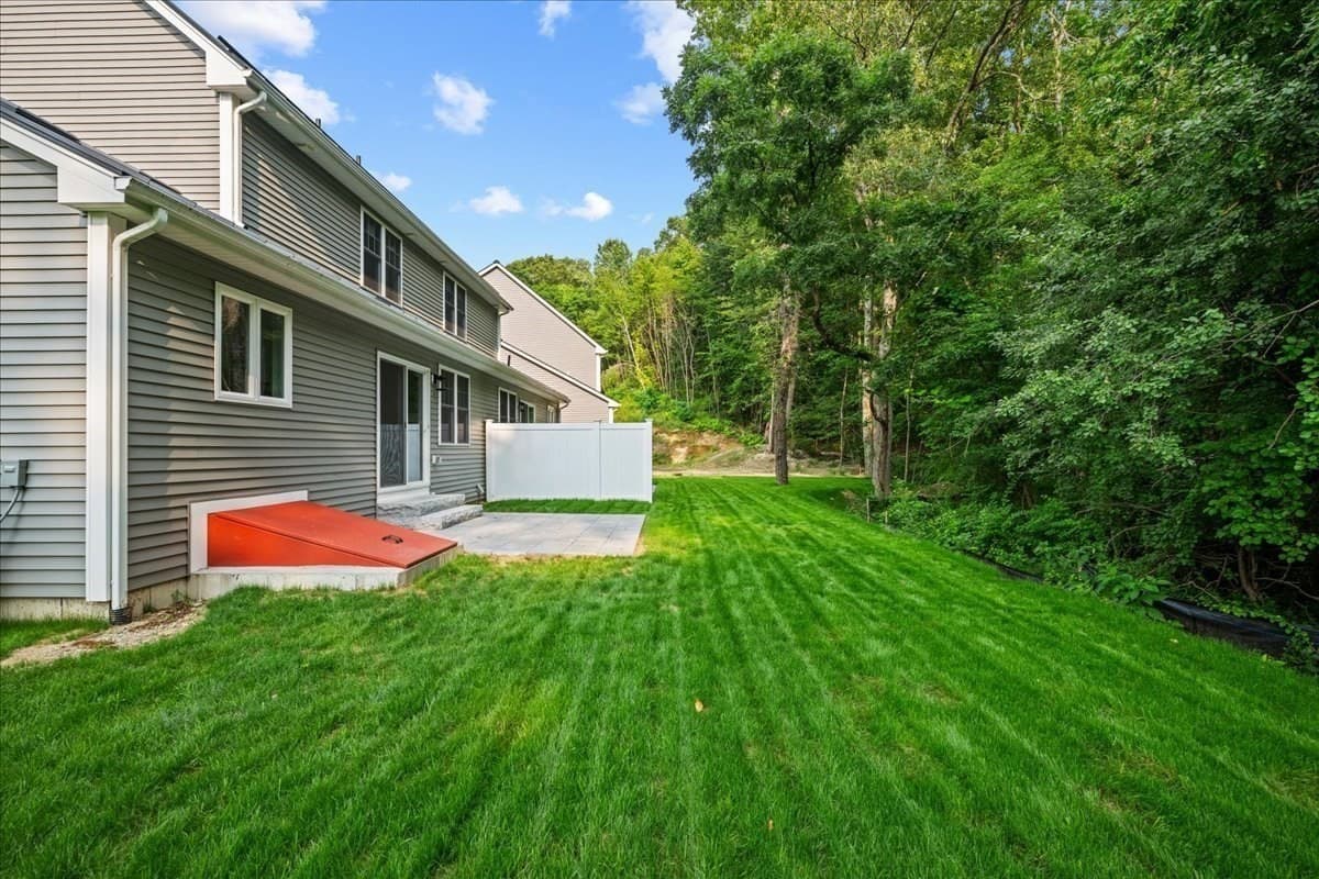 Condominium at 25 Vinal St. # 28, Auburn MA 01501, Auburn, photo 32 of 41