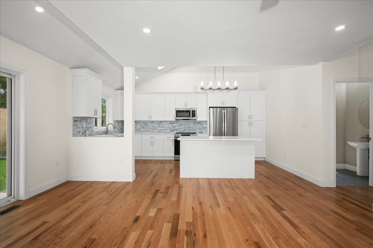 Condominium at 25 Vinal St. # 28, Auburn MA 01501, Auburn, photo 4 of 41