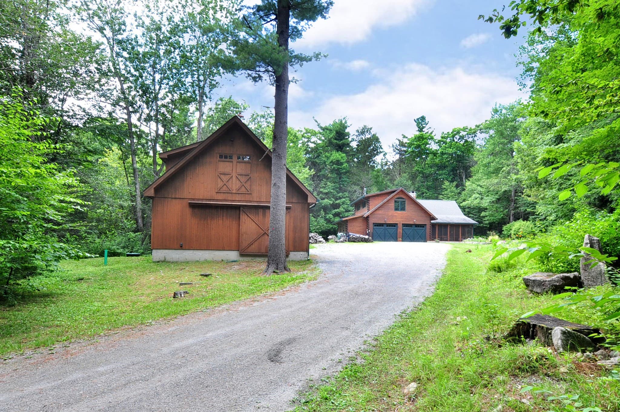Single Family Residence at 1111 Clubhouse Rd, Tolland MA 01034, photo 4 of 41