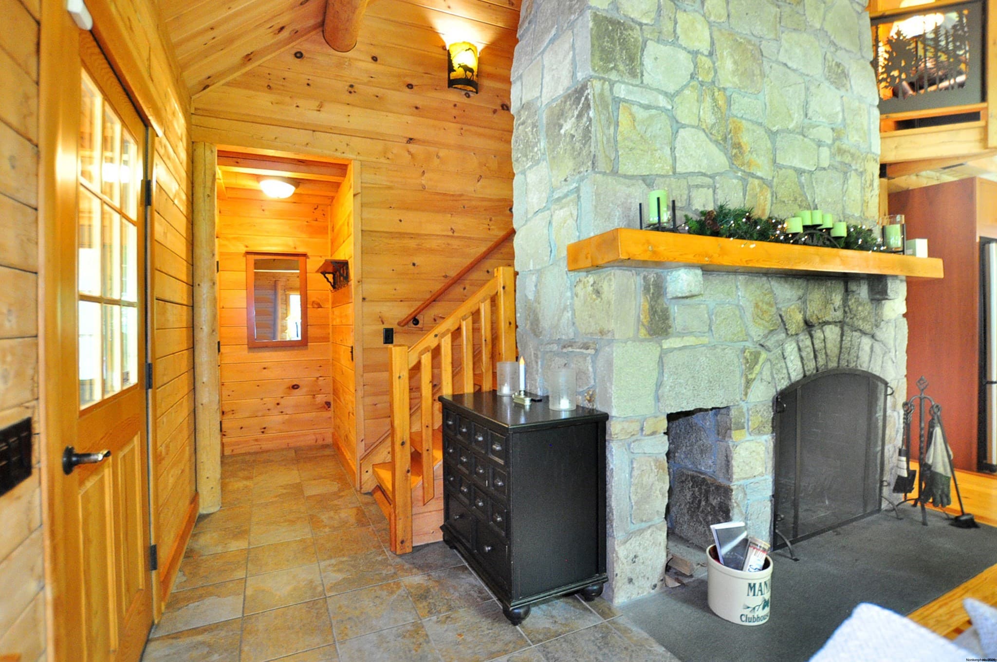 Single Family Residence at 1111 Clubhouse Rd, Tolland MA 01034, photo 8 of 41
