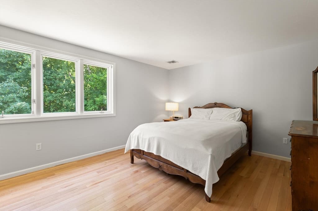 24 Minihans Ln, Quincy MA 02169 photo 13