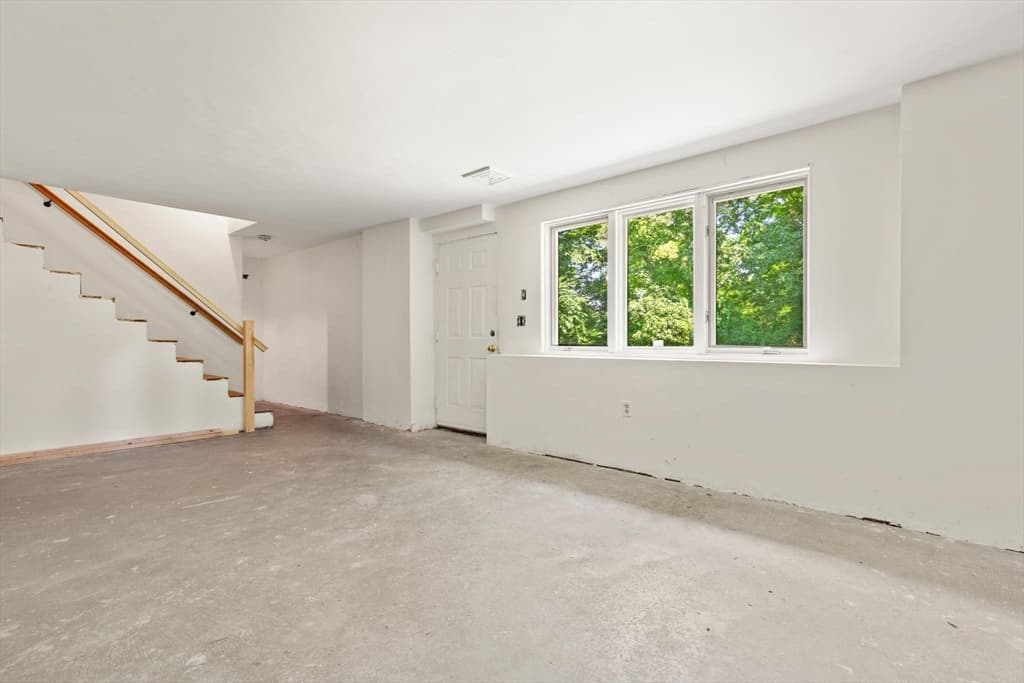 24 Minihans Ln, Quincy MA 02169 photo 20
