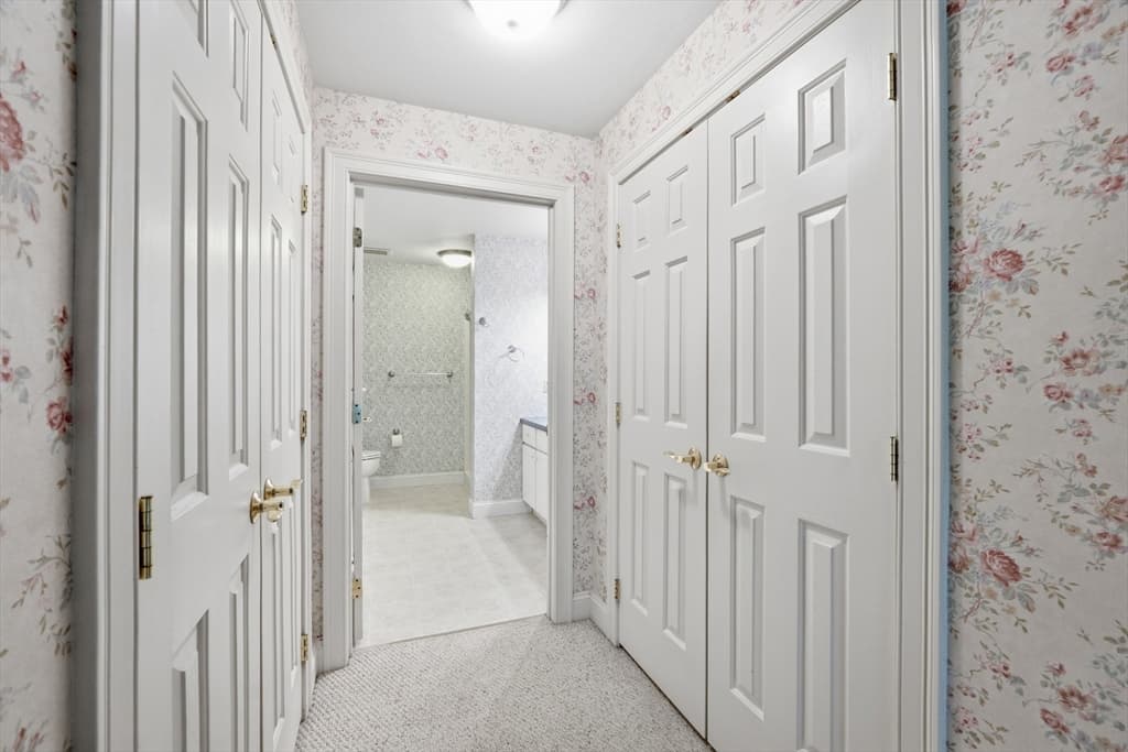 Condominium at 7 Crescent Way # 306, Sturbridge MA 01518, Sturbridge, photo 16 of 42