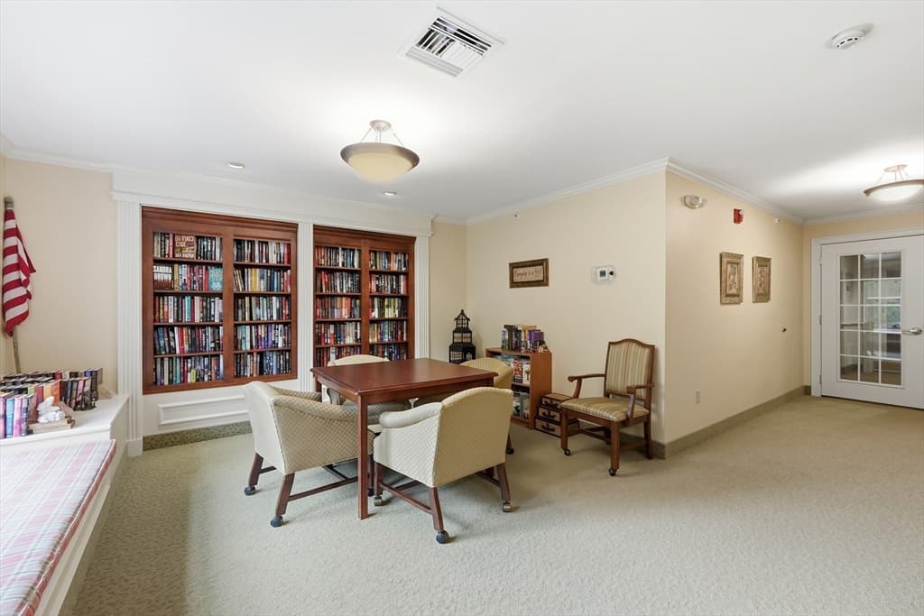 Condominium at 7 Crescent Way # 306, Sturbridge MA 01518, Sturbridge, photo 20 of 42