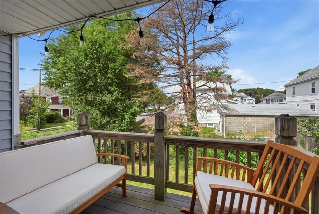 152 Davis St, Quincy MA 02170 photo 9