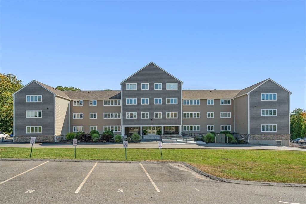 38 Dunham Road # 204, Beverly MA 01915 photo 27