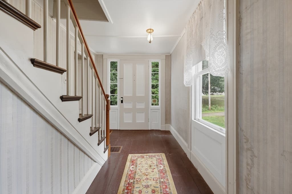 5 Meadowbrook Road, Amesbury MA 01913 photo 9