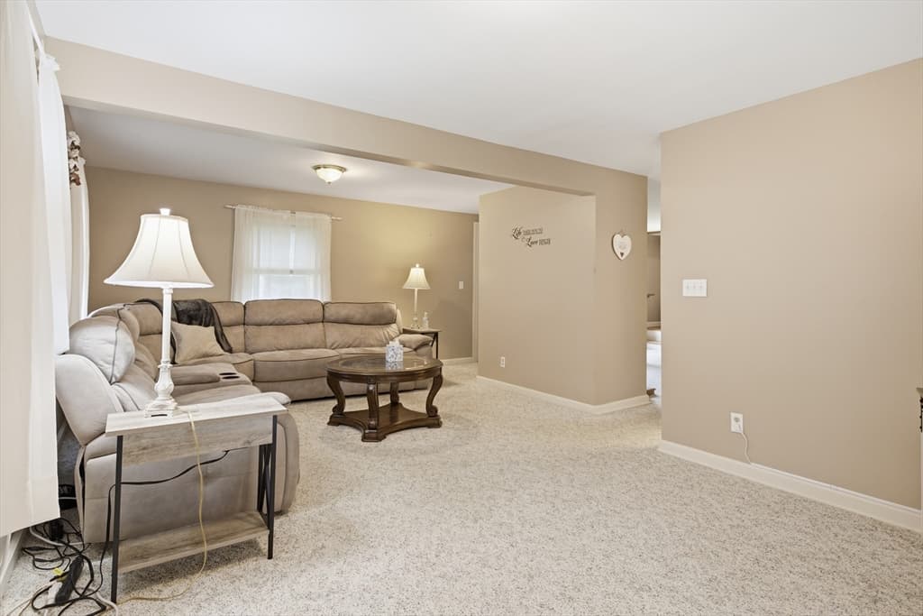 127 Isabelle, Abington MA 02351 photo 15