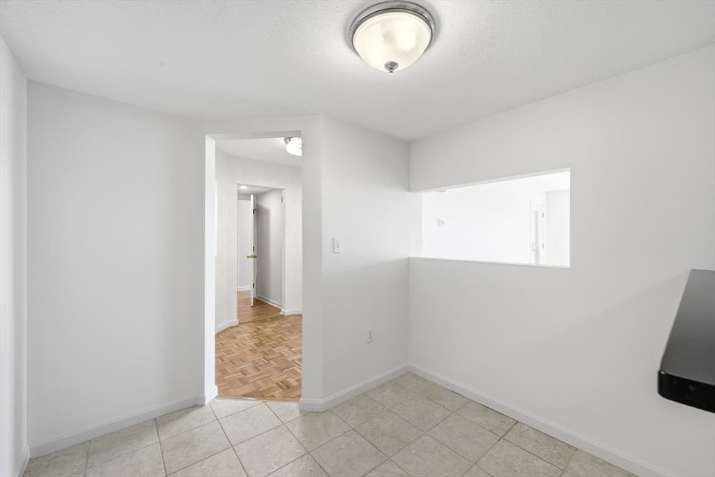 Condominium at 165 Cottage # 701, Chelsea MA 01250, Chelsea, photo 7 of 37