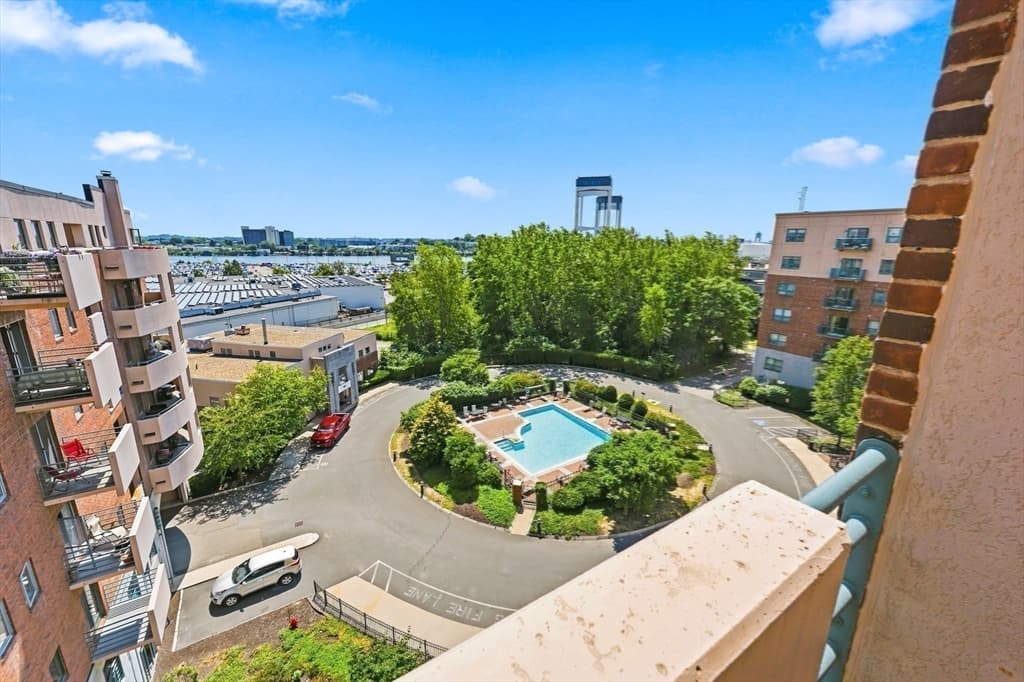 Condominium at 165 Cottage # 701, Chelsea MA 01250, Chelsea, photo 25 of 37