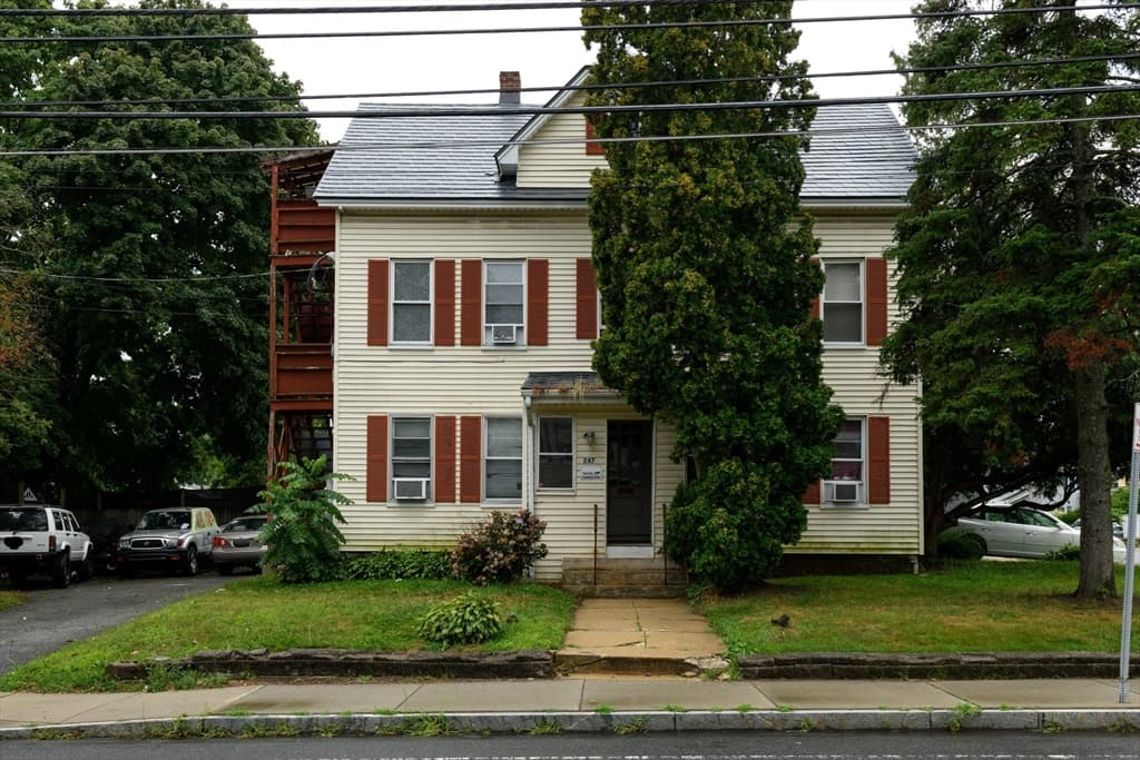 247 Mechanic Street, Leominster MA 01453 photo 2