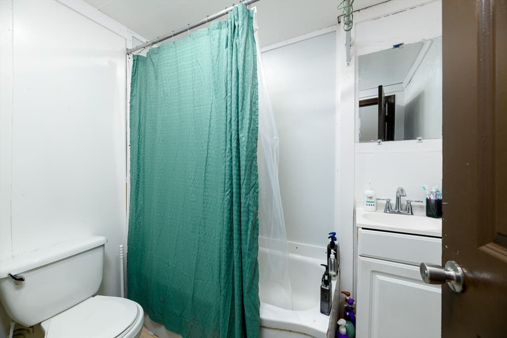 247 Mechanic Street, Leominster MA 01453 photo 10