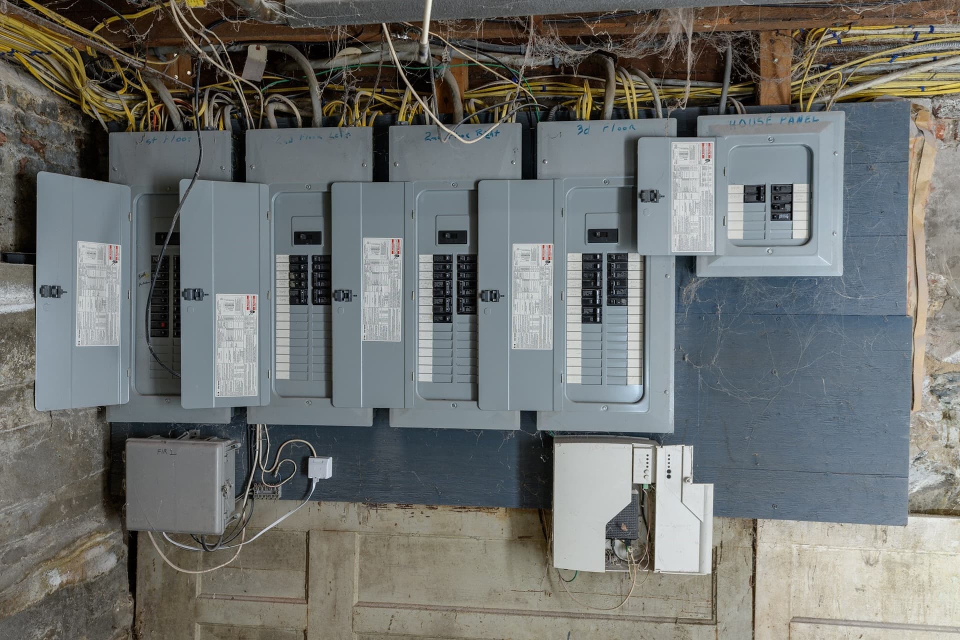 4 Family - 4 Units Up/Down at 247 Mechanic Street, Leominster MA 01453, photo 31 of 37
