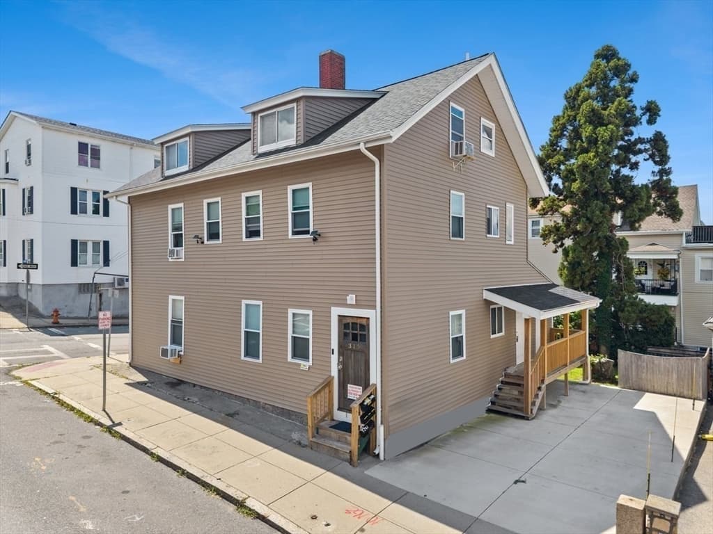 315 Washington St, Fall River MA 02721 photo 6