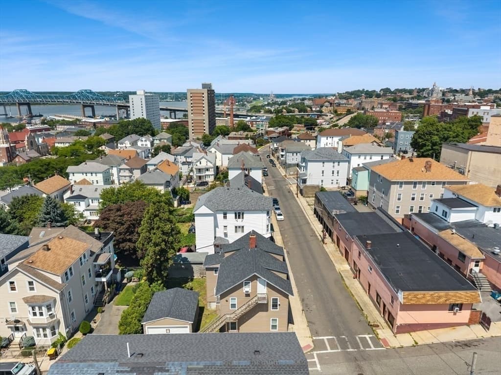 315 Washington St, Fall River MA 02721 photo 12