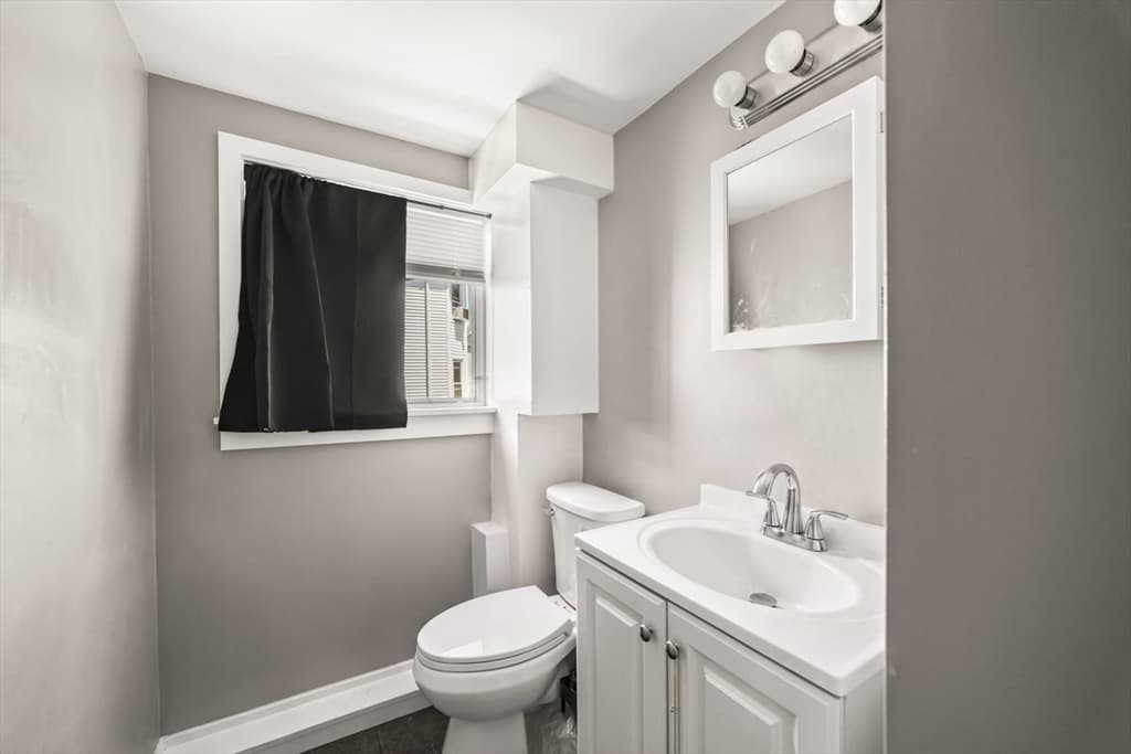 315 Washington St, Fall River MA 02721 photo 22