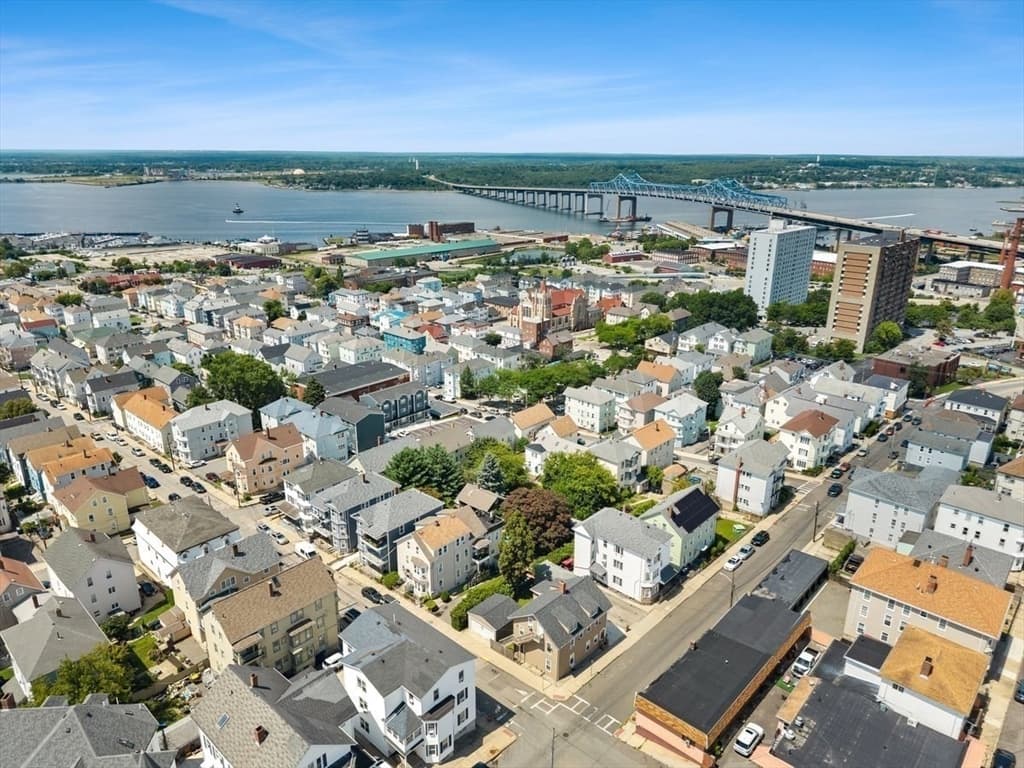 315 Washington St, Fall River MA 02721 photo 5