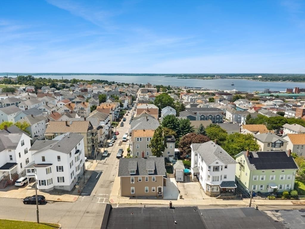 315 Washington St, Fall River MA 02721 photo 9