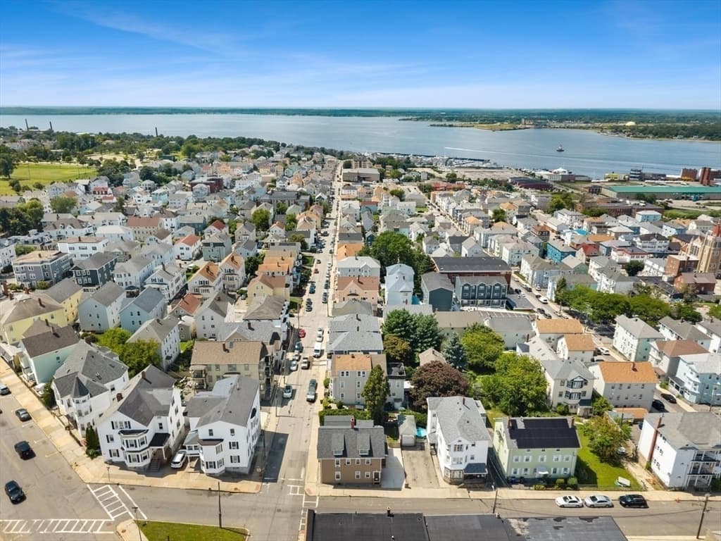 315 Washington St, Fall River MA 02721 photo 11
