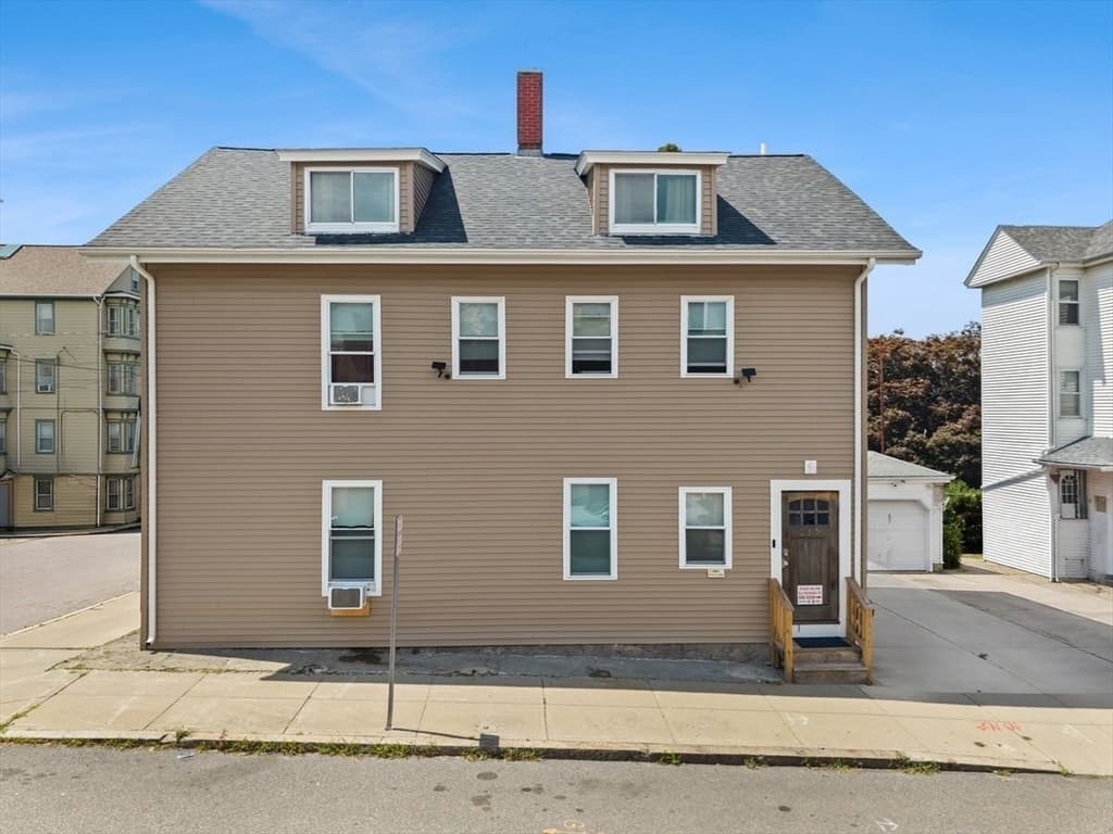 315 Washington St, Fall River MA 02721 photo 8
