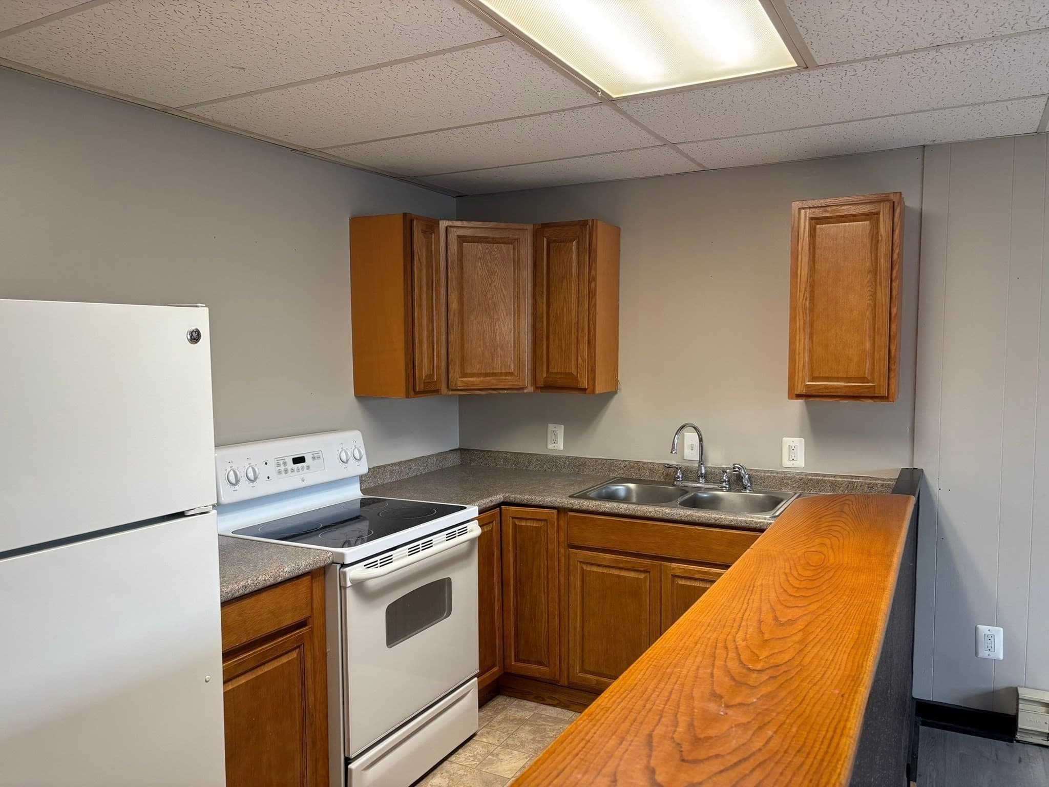 5-9 Family at 1 Cheney St, Orange MA 01364, photo 16 of 38