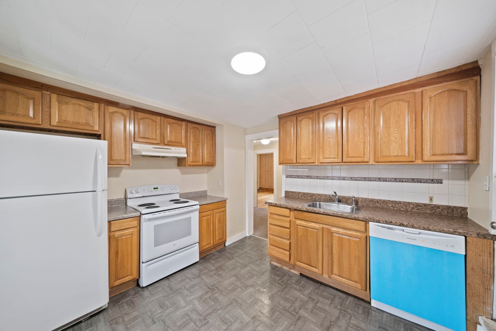 3 Family - 3 Units Up/Down at 3 Revere Ct, Canton MA 02021, Canton, photo 7 of 39
