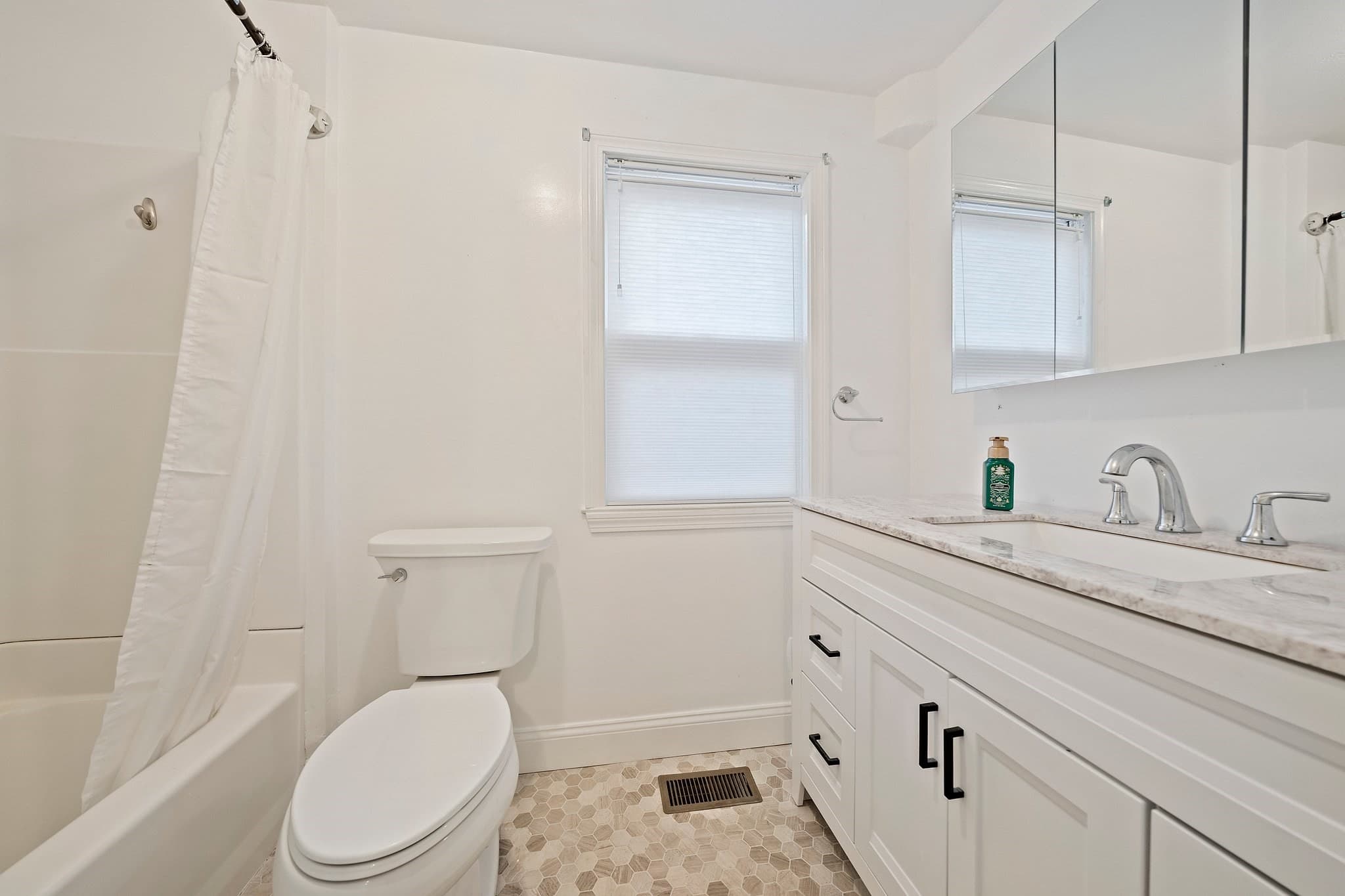 3 Family - 3 Units Up/Down at 3 Revere Ct, Canton MA 02021, Canton, photo 31 of 39